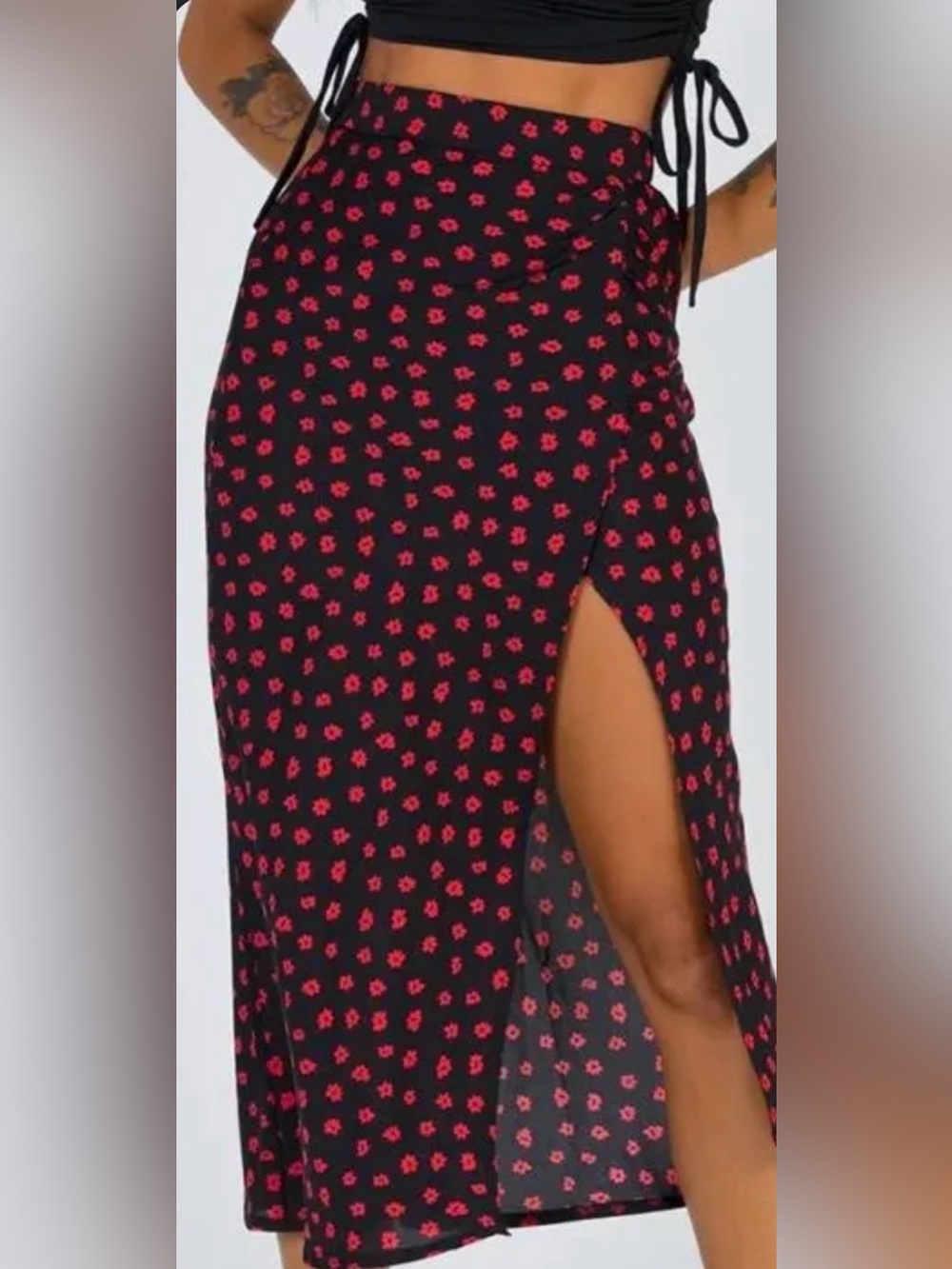 Black Maxi Skirt with Red Floral Print and Side Slit (NEVER WORN❤️